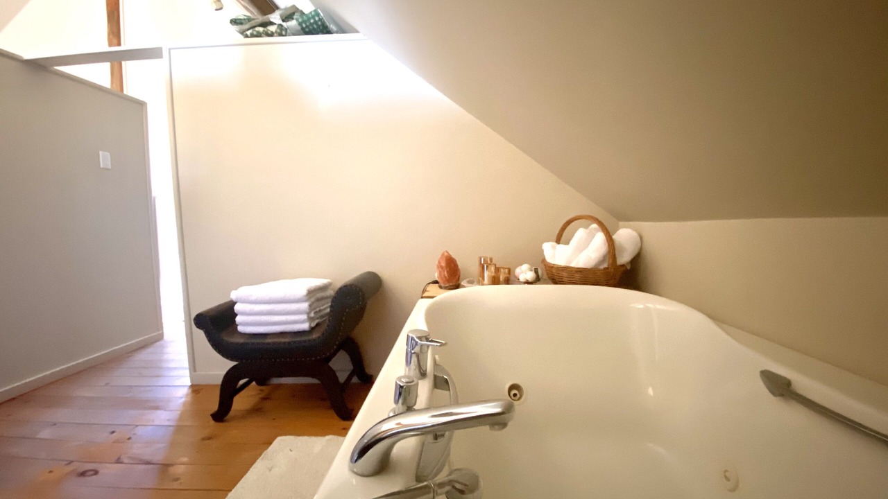 Photo of Bathroom in Tyendinaga