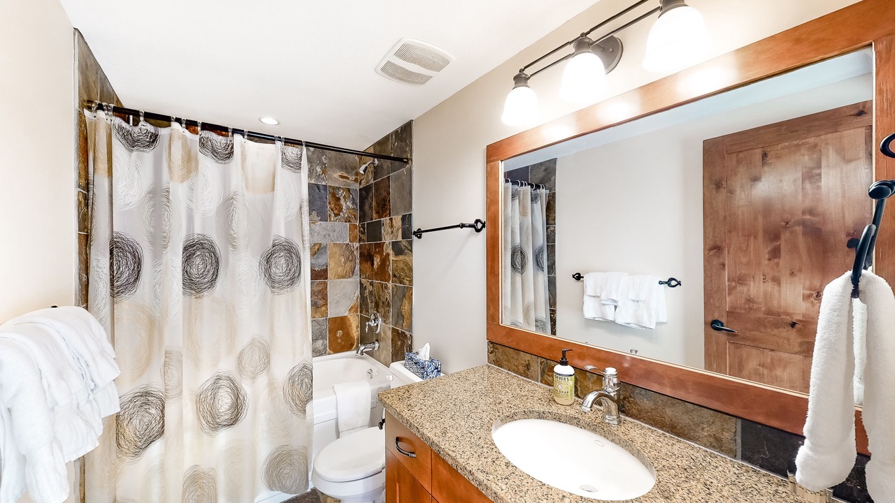 Photo of Bathroom in Snow Pine Estates