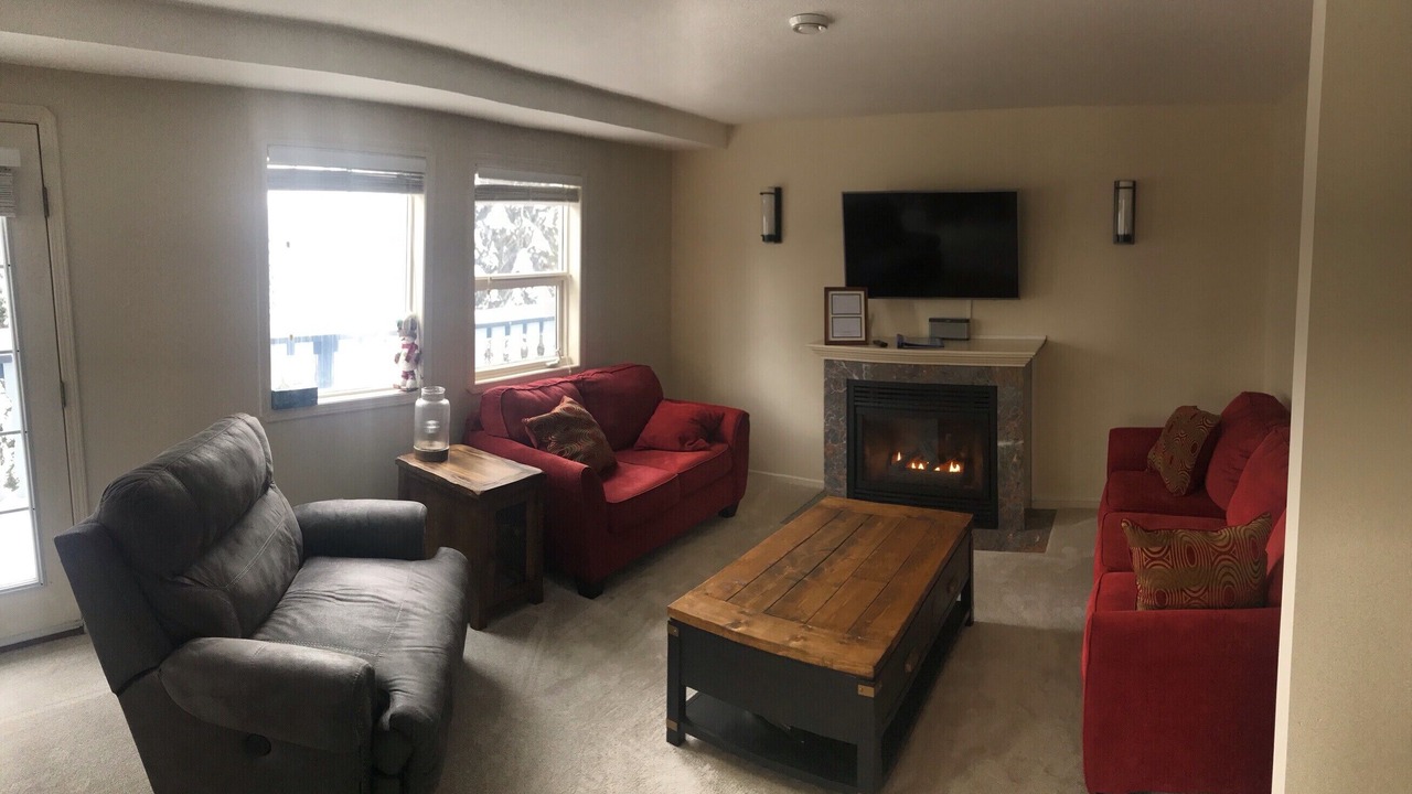 Photo of Livingroom in Silver Star Mountain