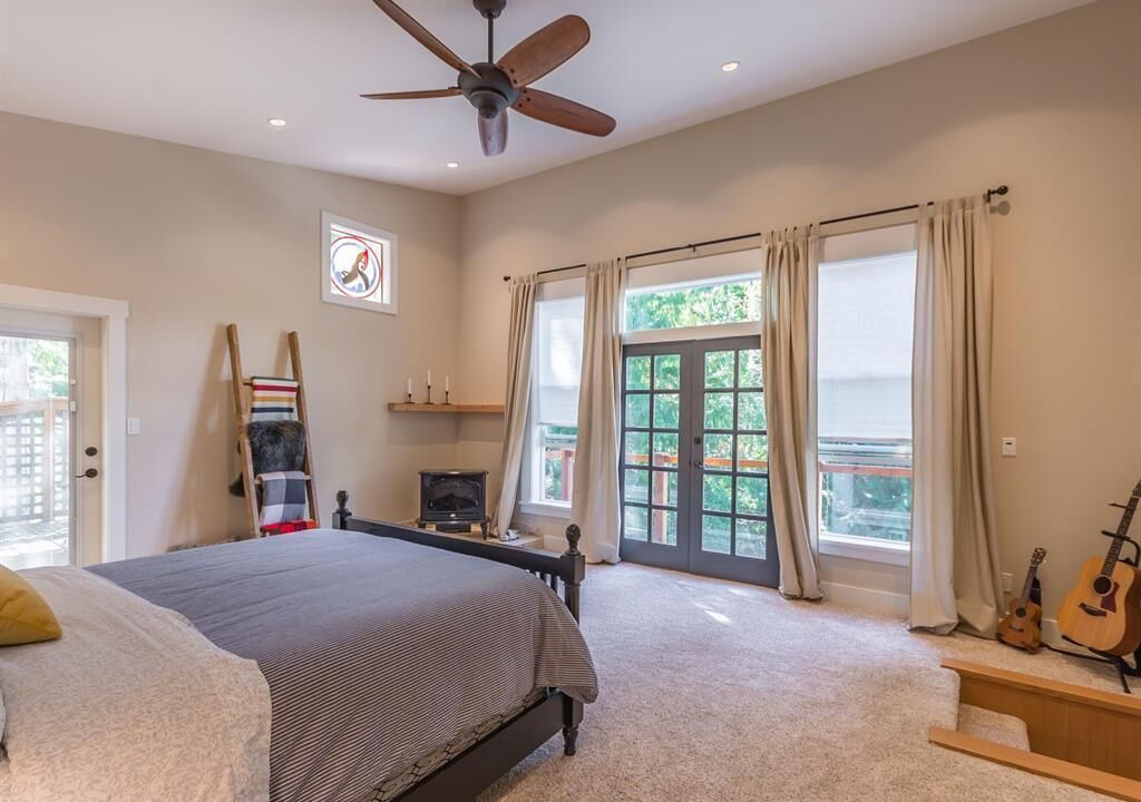 Photo of Bedroom in Sproat Lake