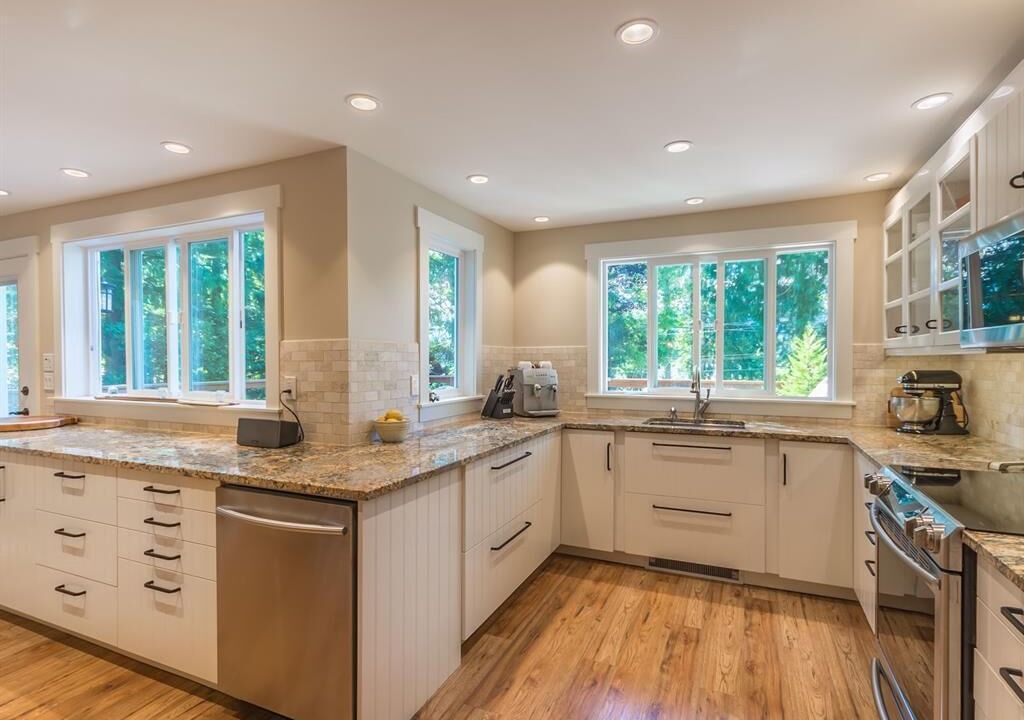 Photo of Kitchen in Sproat Lake