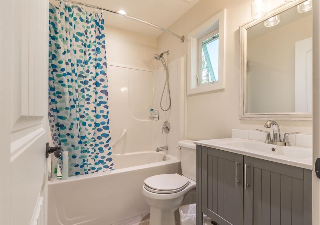 Photo of Bathroom in Sproat Lake