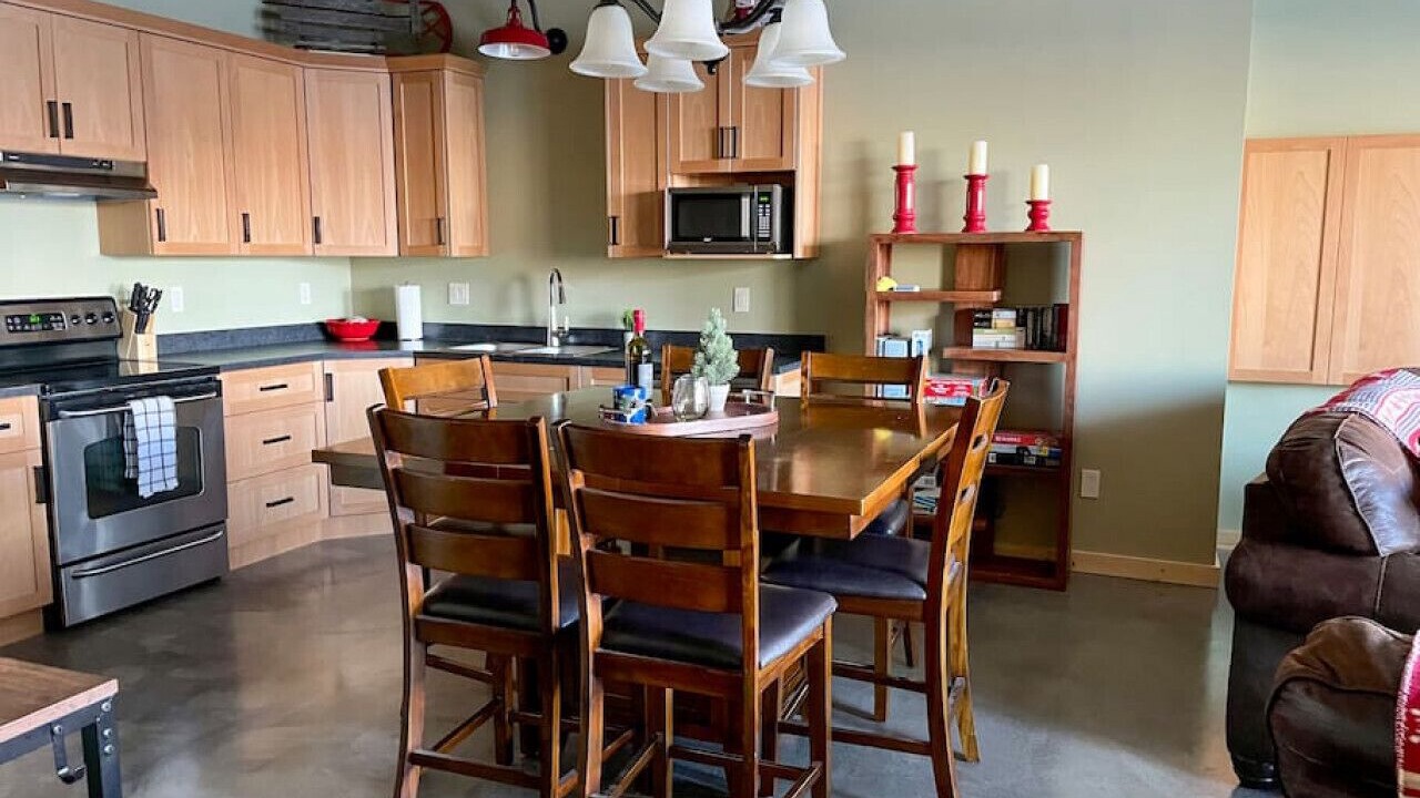 Photo of Kitchen in Okanagan-Similkameen