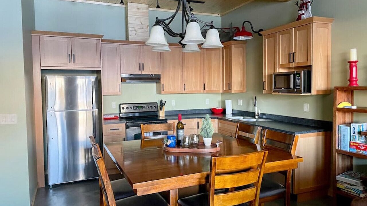 Photo of Kitchen in Okanagan-Similkameen
