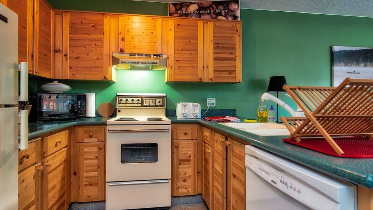 Photo of Kitchen in Okanagan-Similkameen