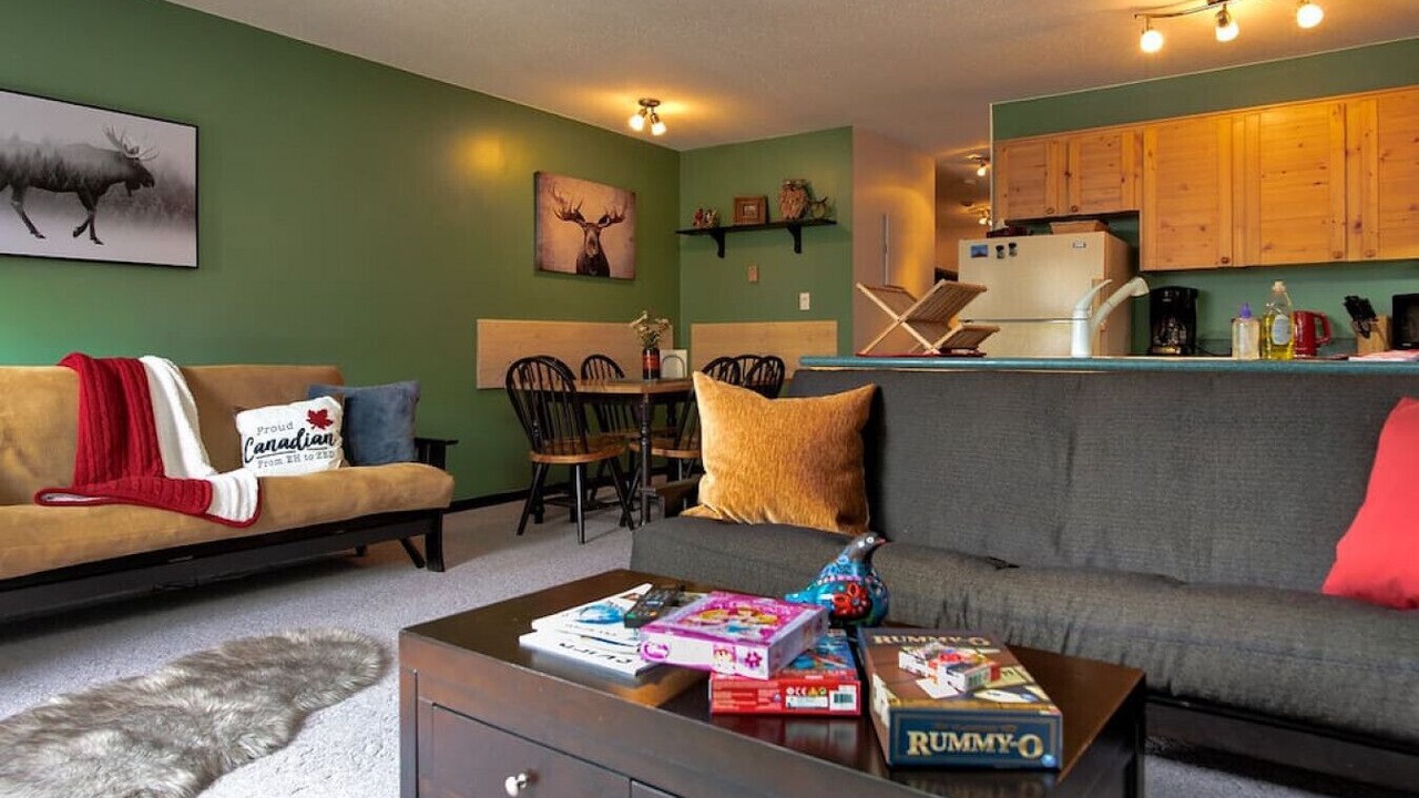 Photo of Livingroom in Okanagan-Similkameen