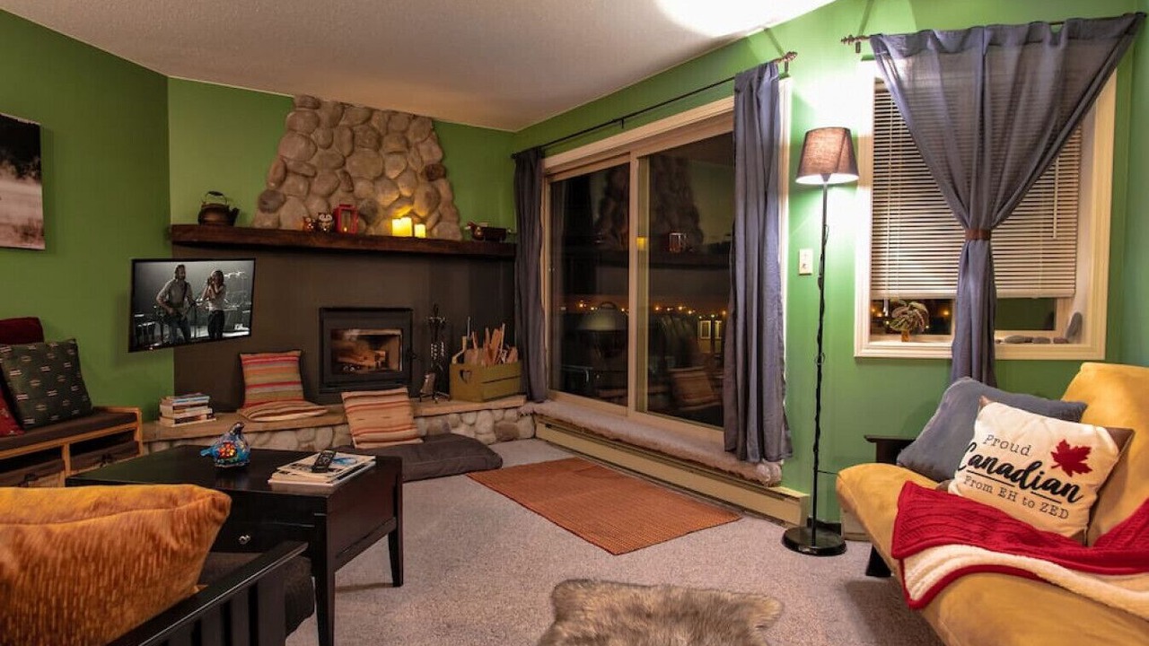 Photo of Livingroom in Okanagan-Similkameen