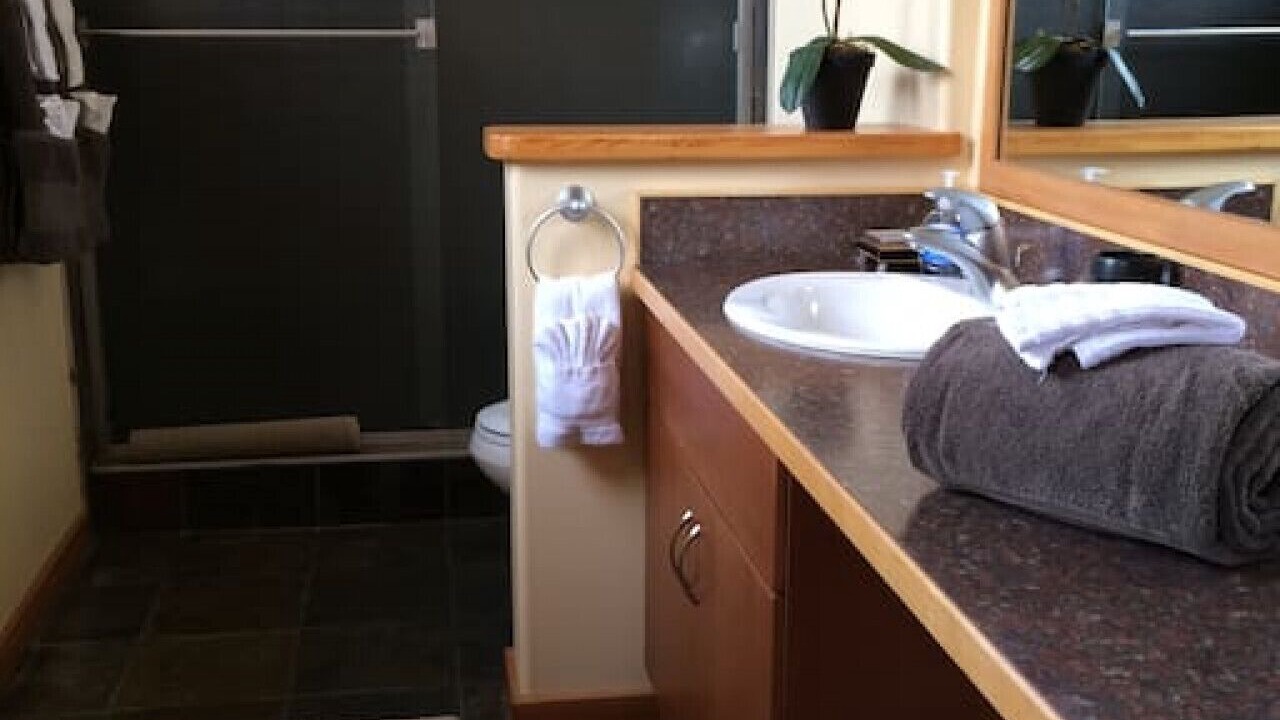 Photo of Bathroom in Okanagan-Similkameen