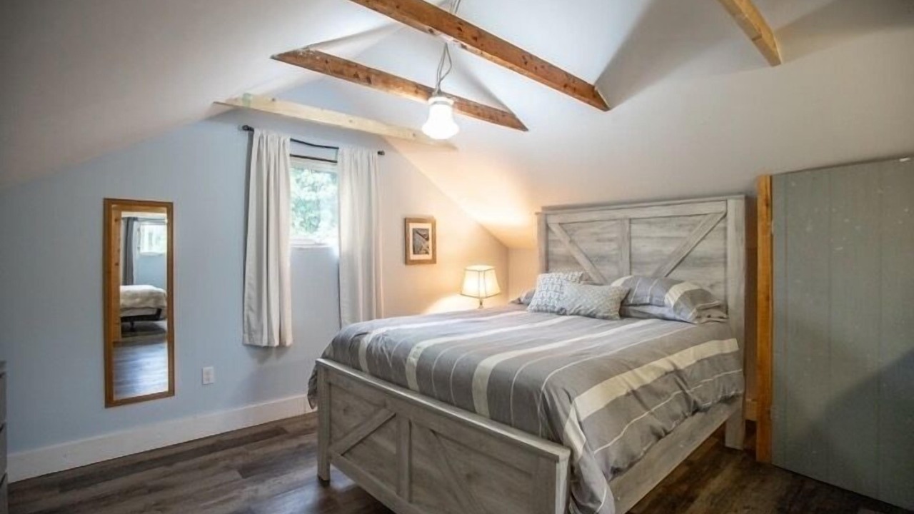 Photo of Bedroom in Harbourville