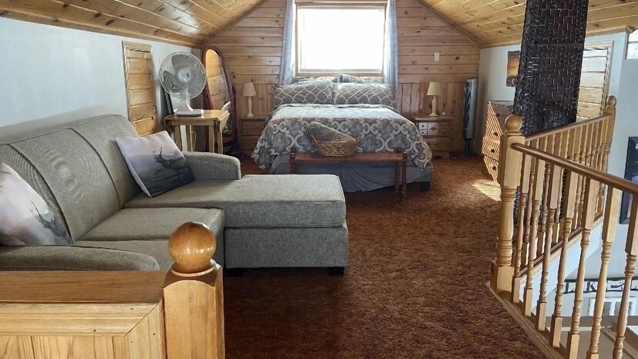 Photo of Livingroom in Northeastern Ontario
