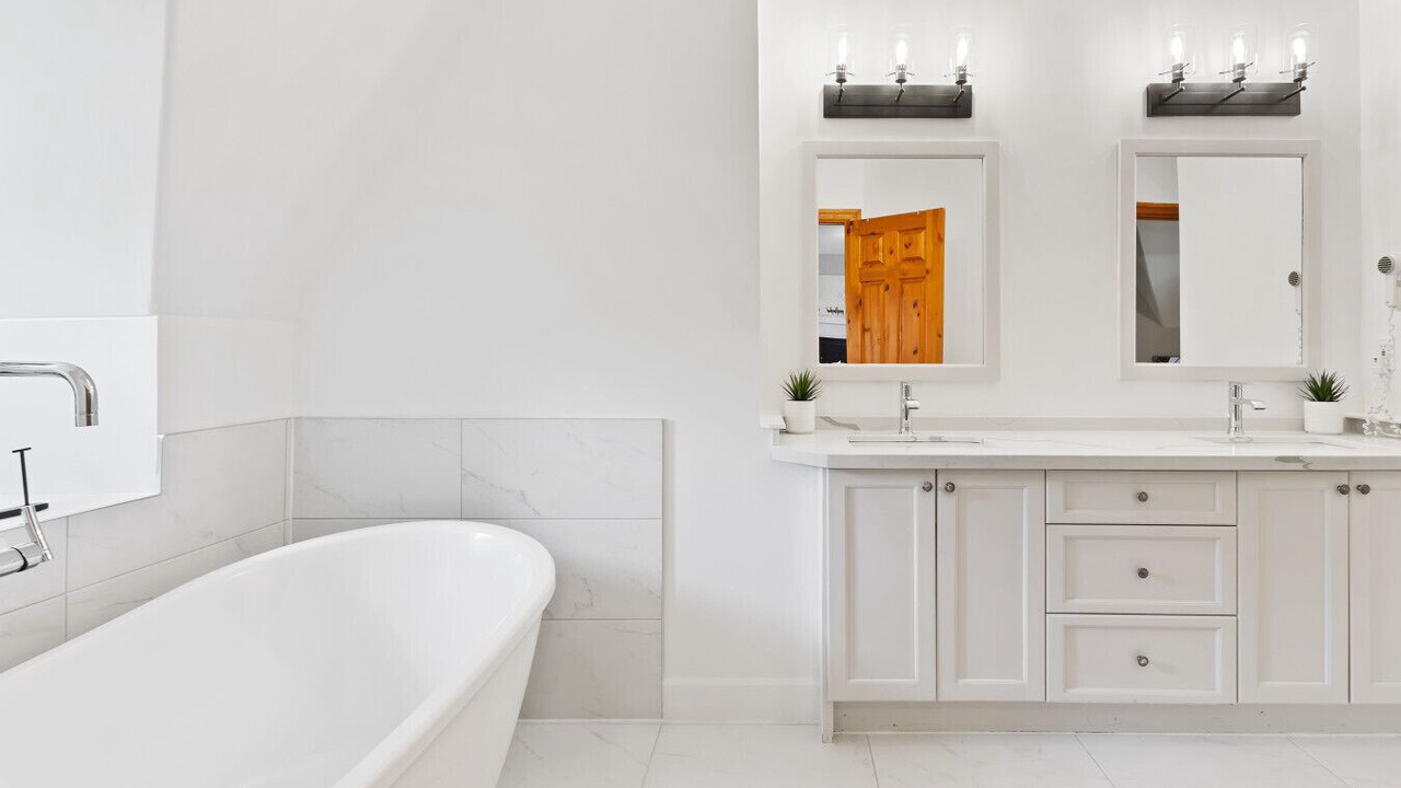 Photo of Bathroom in The Blue Mountains