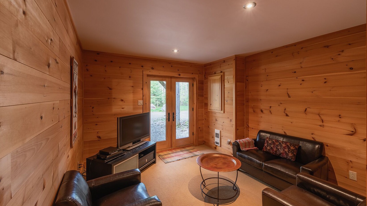 Photo of Livingroom in Lac-Superieur