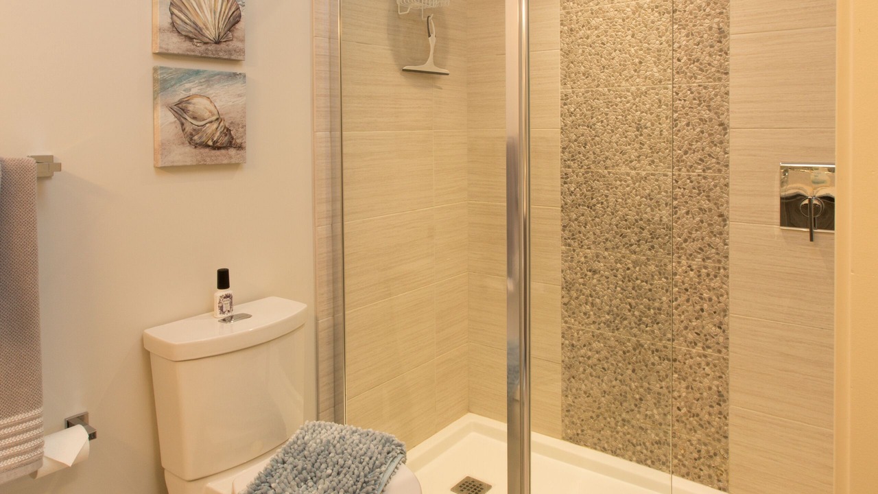 Photo of Bathroom in Saanich West