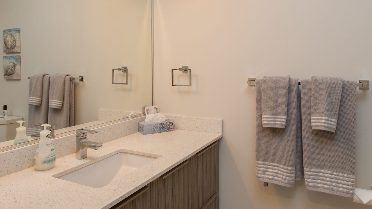 Photo of Bathroom in Saanich West