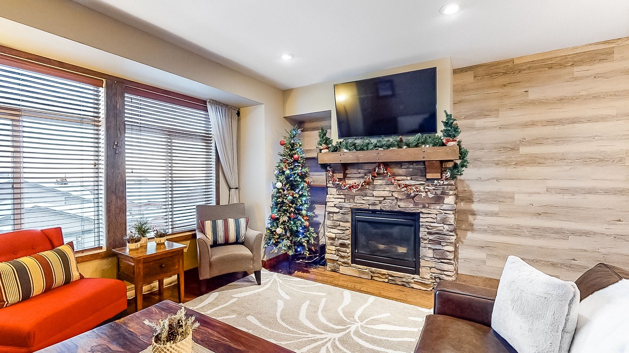 Photo of Livingroom in Snow Pine Estates