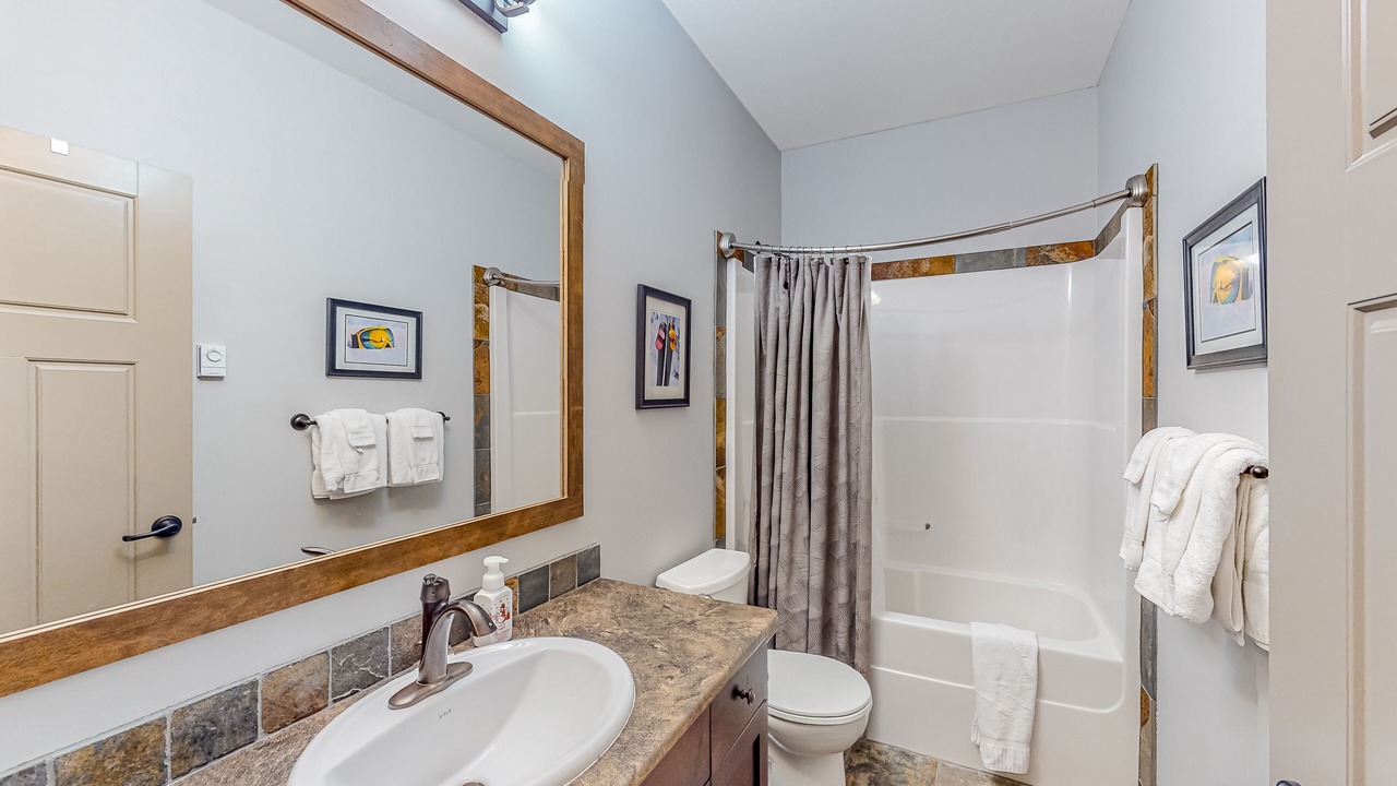 Photo of Bathroom in Snow Pine Estates