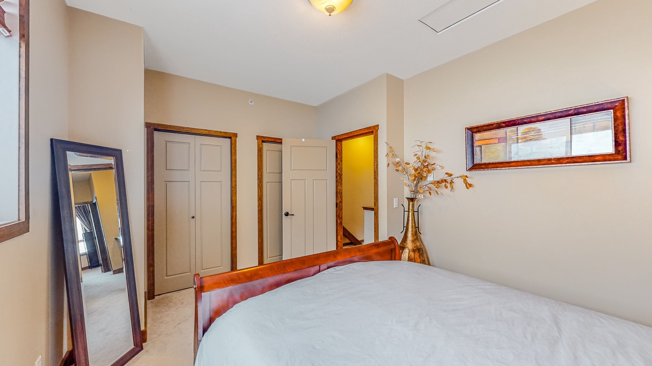 Photo of Bedroom in Snow Pine Estates