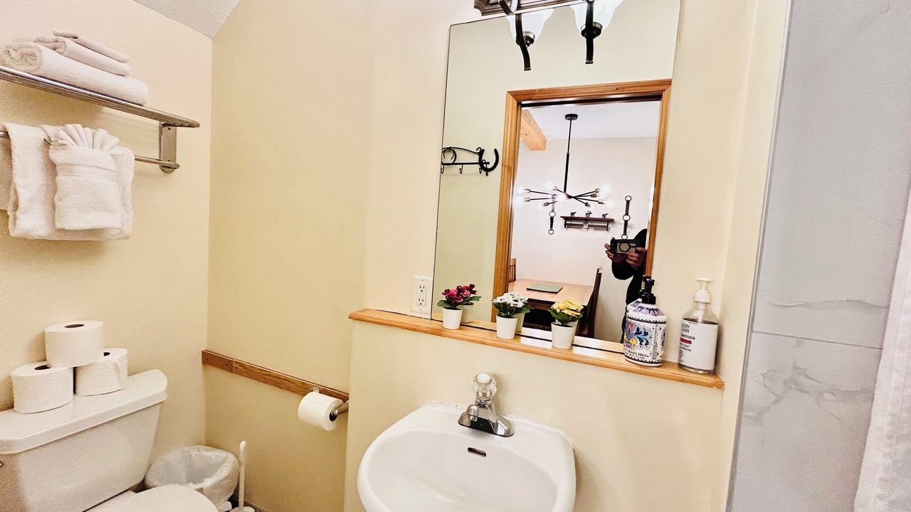 Photo of Bathroom in Harvie Heights