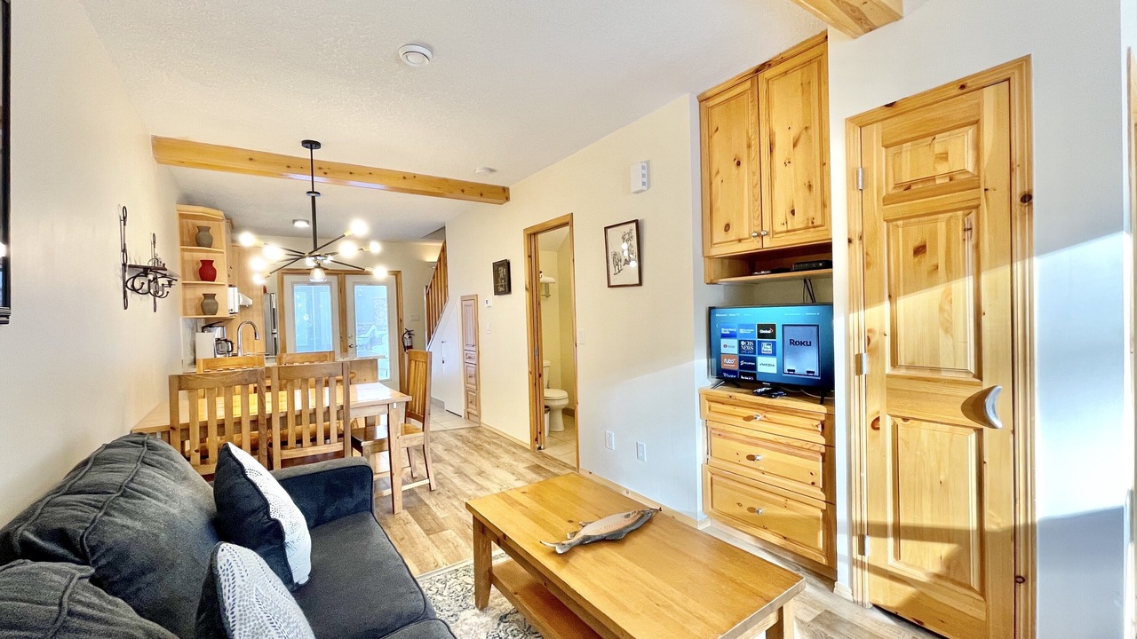 Photo of Livingroom in Harvie Heights