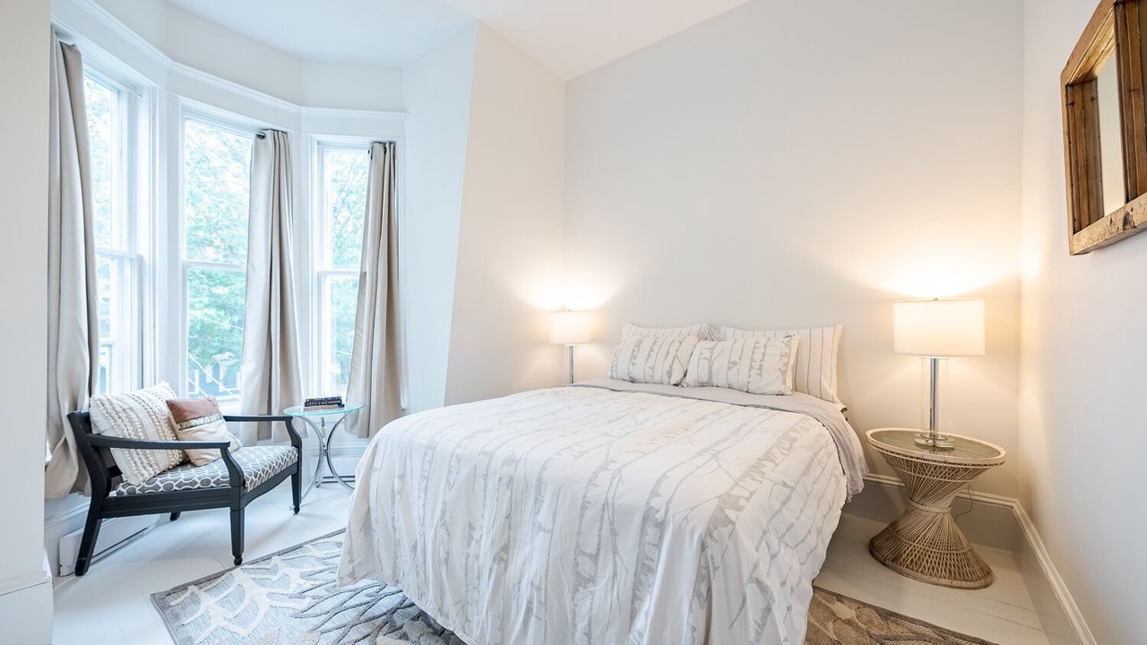 Photo of Bedroom in Downtown