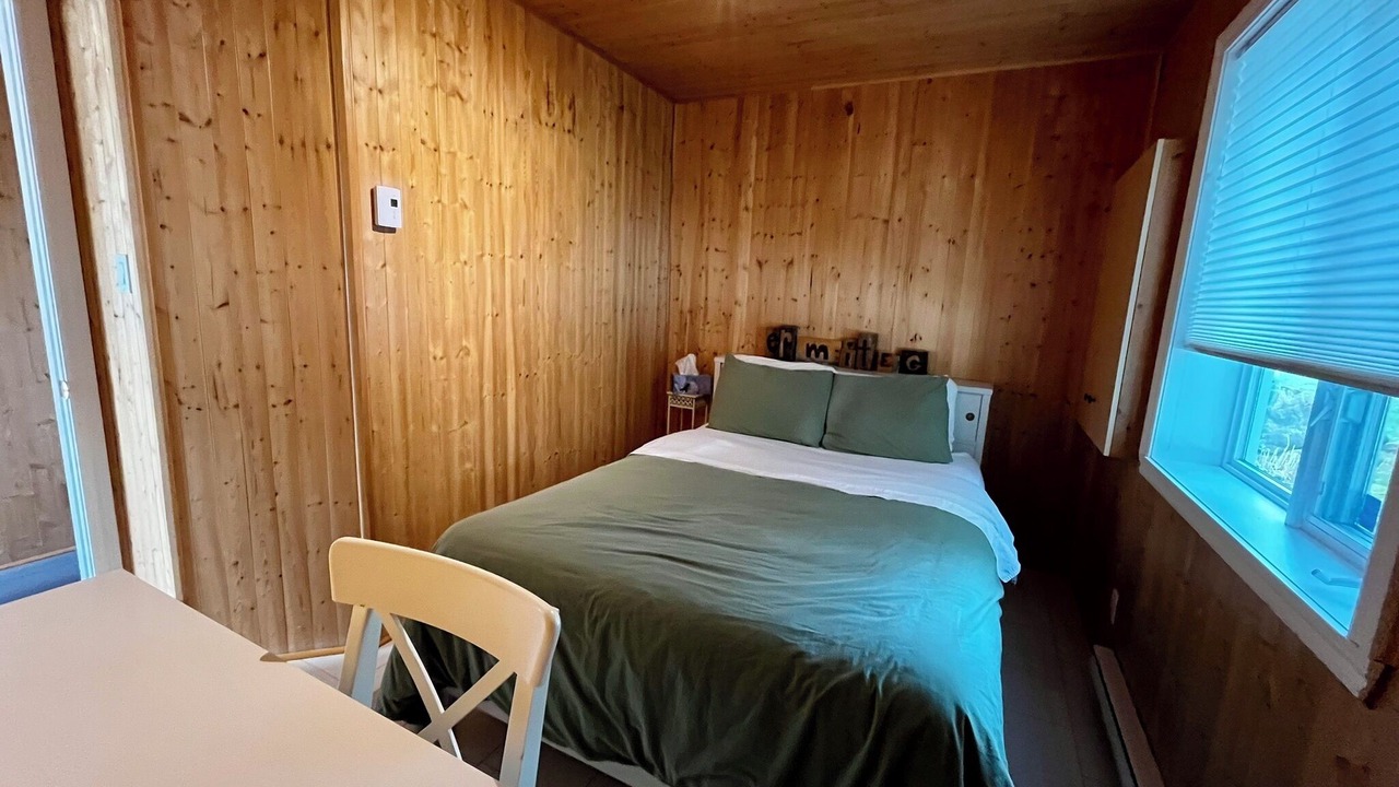 Photo of Bedroom in Saint-Francois-Xavier-de-Brompton