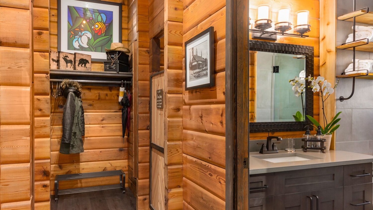 Photo of Bathroom in Banff