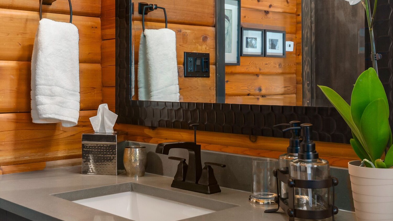 Photo of Bathroom in Banff