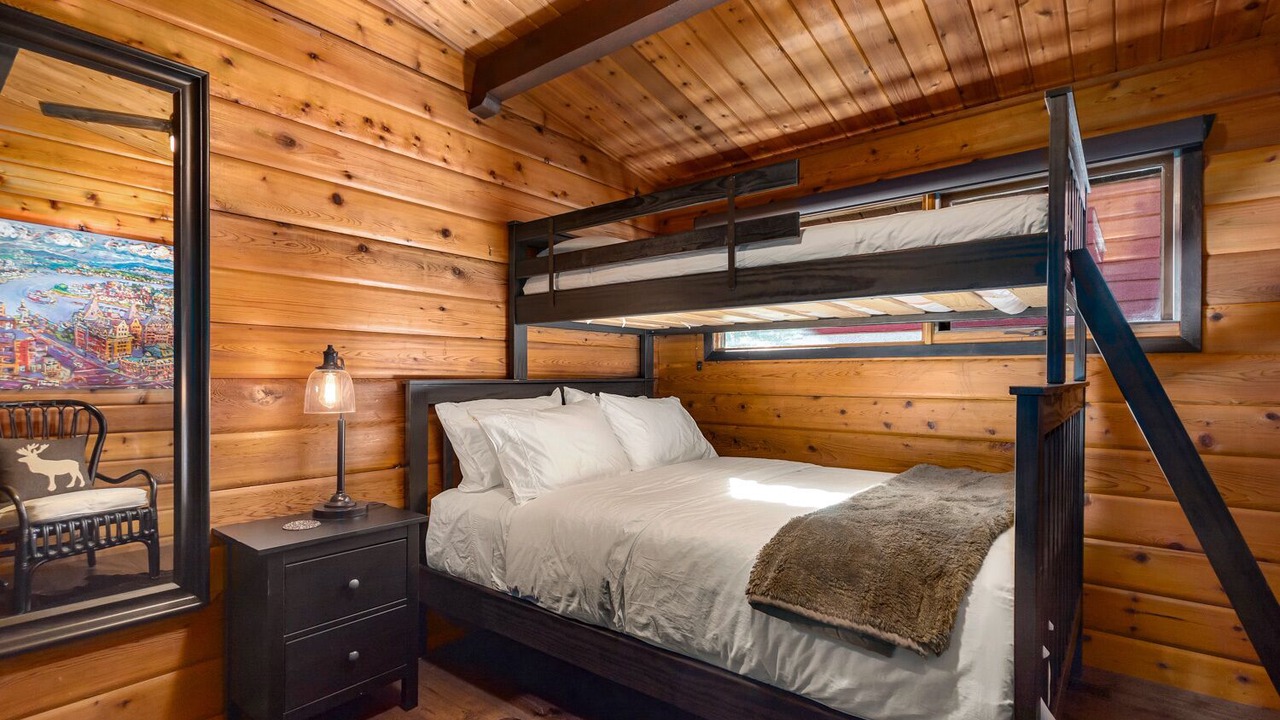 Photo of Bedroom in Banff