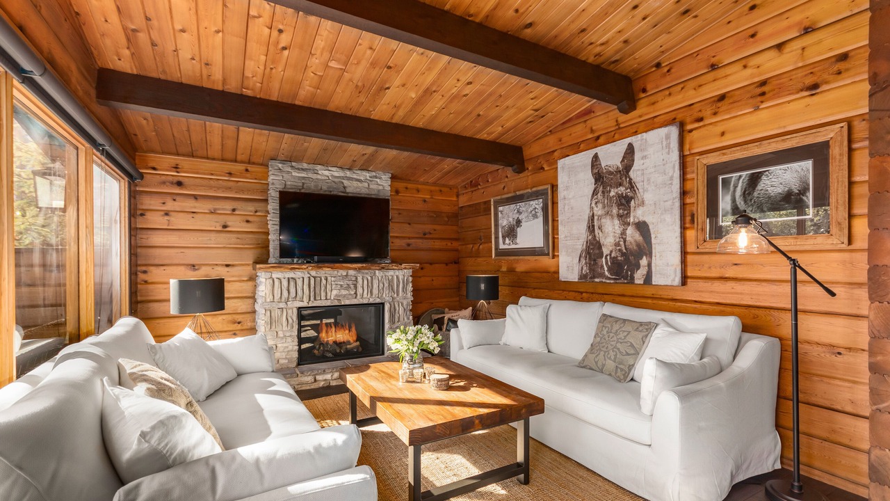 Photo of Livingroom in Banff