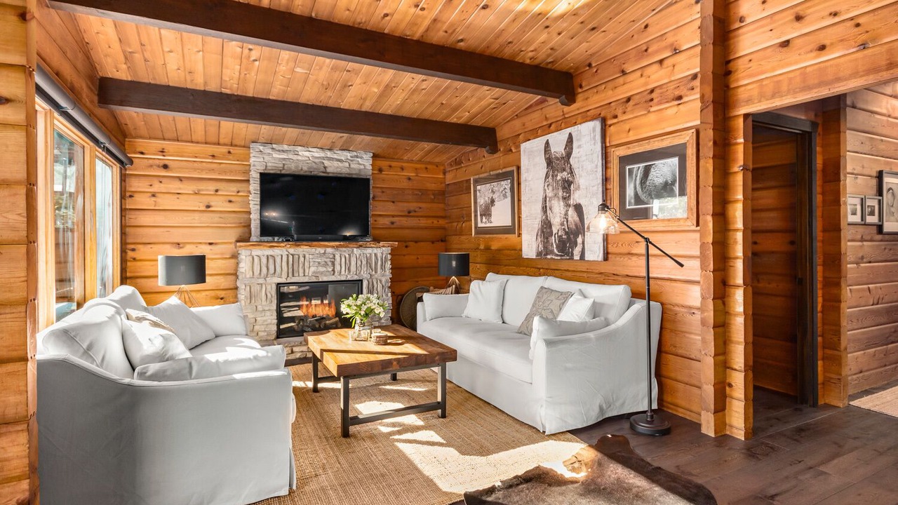 Photo of Livingroom in Banff