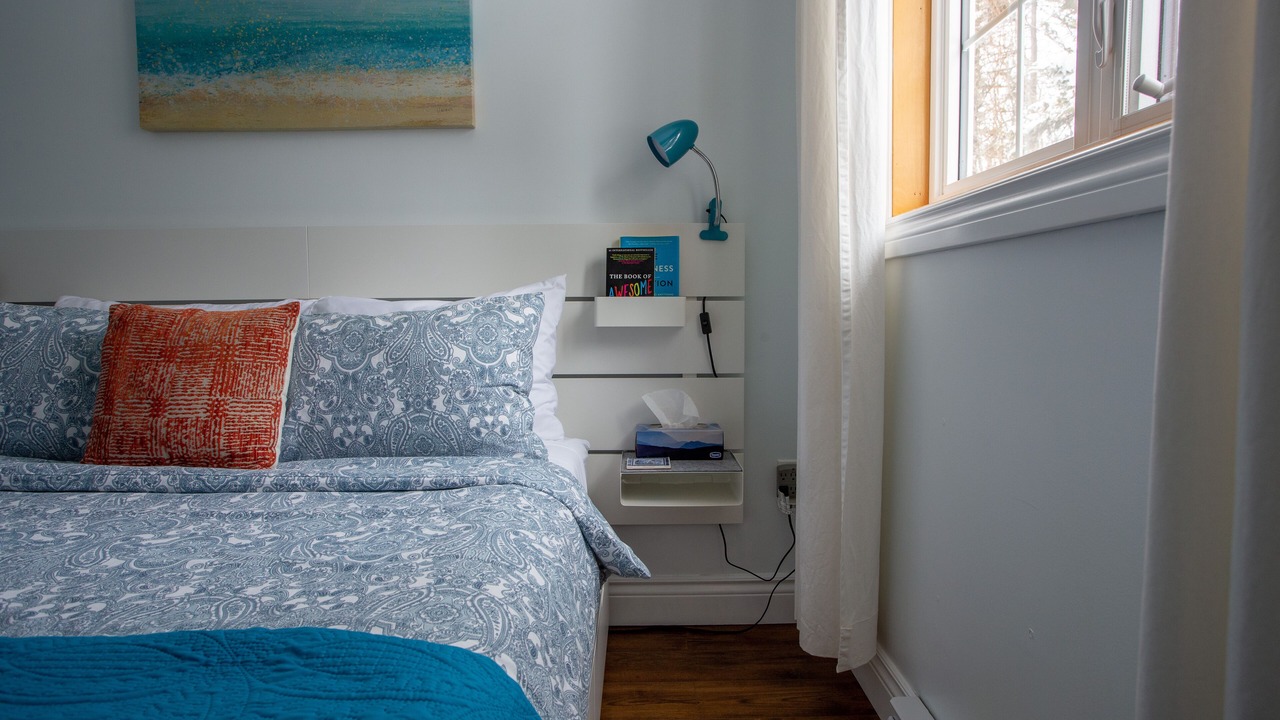 Photo of Bedroom in Green Gables