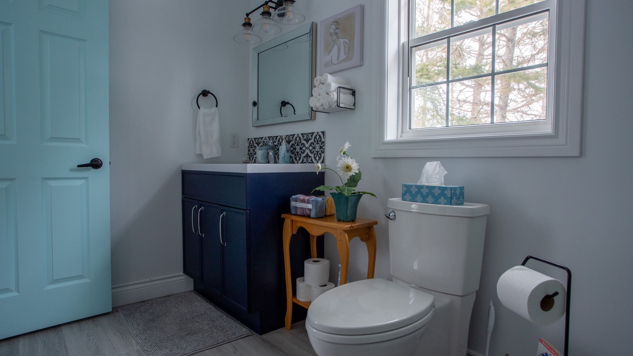 Photo of Bathroom in Green Gables