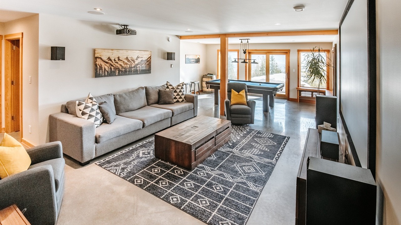 Photo of Livingroom in Revelstoke