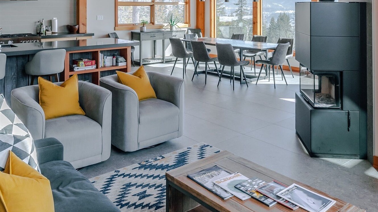 Photo of Livingroom in Revelstoke