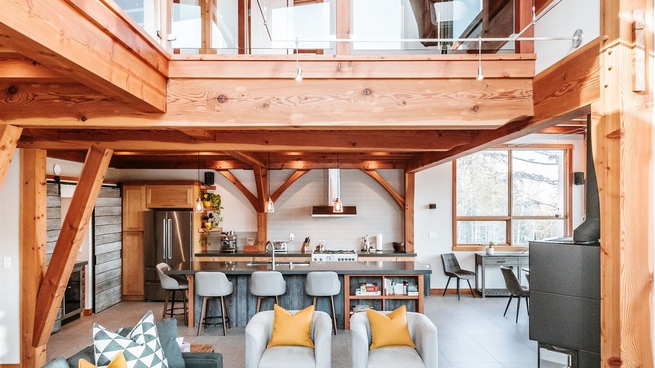 Photo of Livingroom in Revelstoke