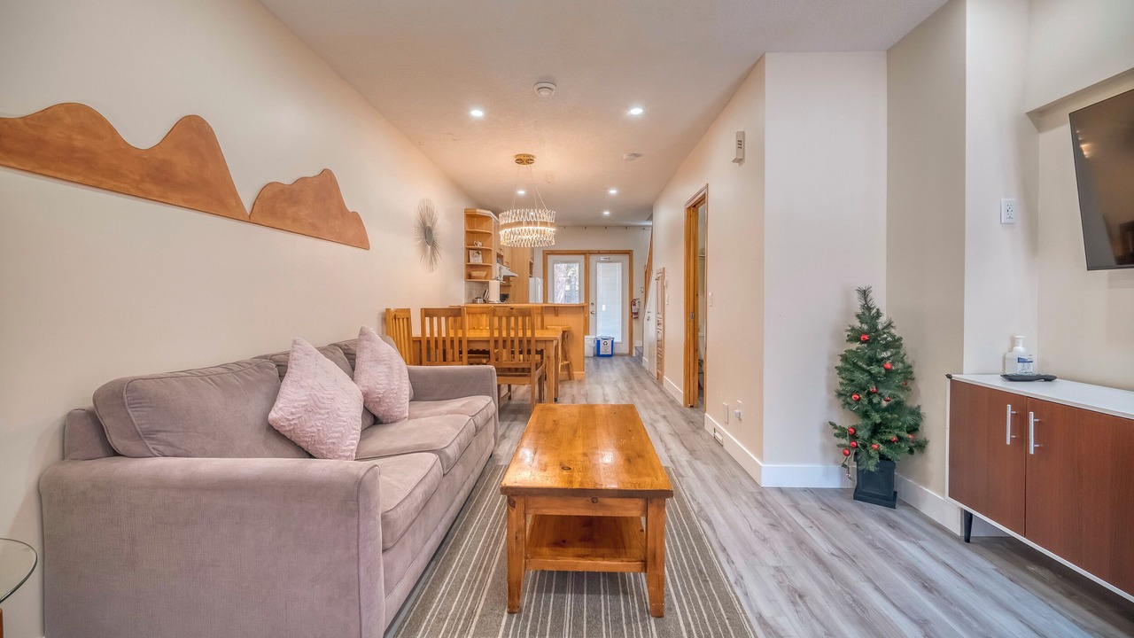 Photo of Livingroom in Harvie Heights
