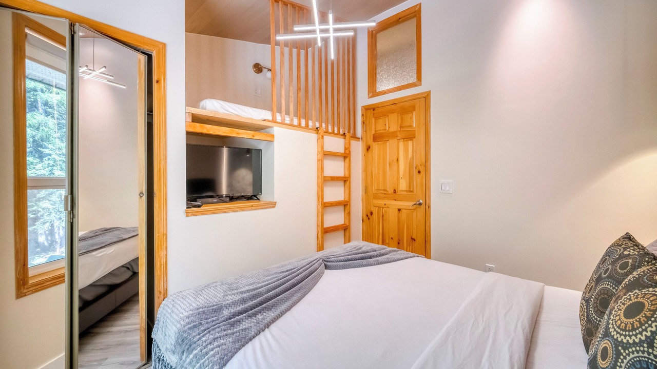 Photo of Bedroom in Harvie Heights