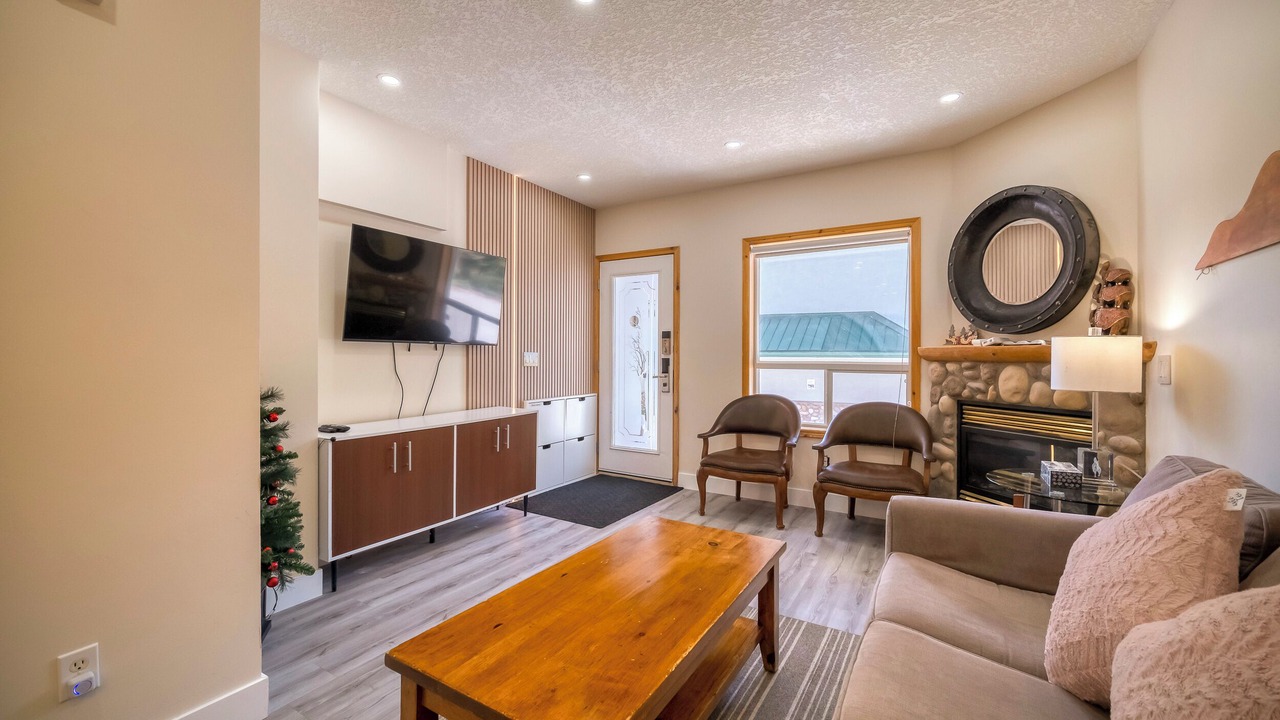Photo of Livingroom in Harvie Heights