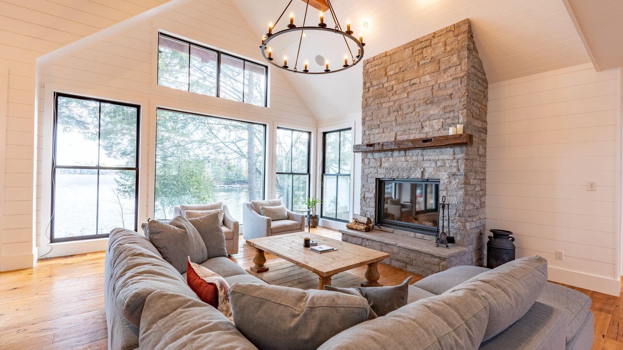 Photo of Bedroom in Muskoka Lakes