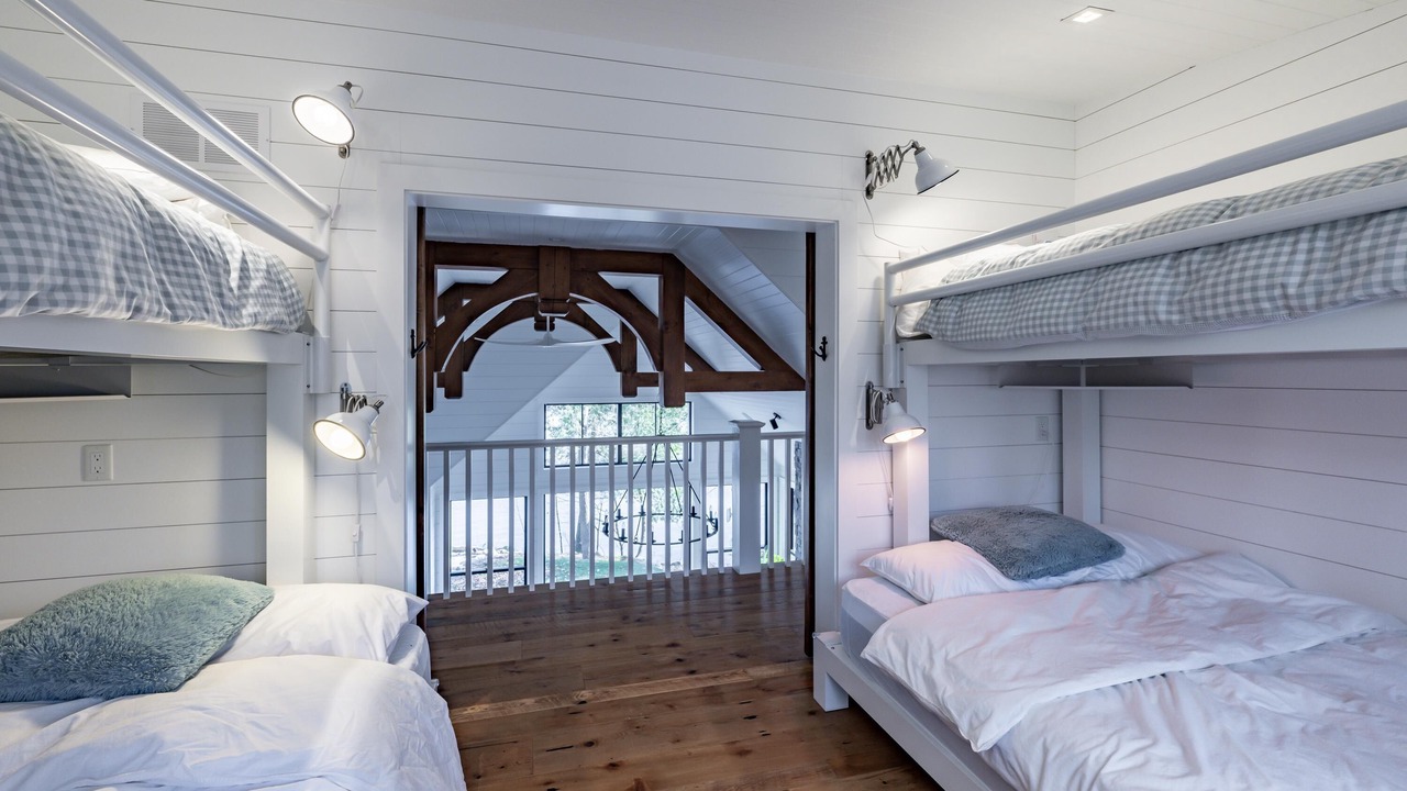 Photo of Bedroom in Muskoka Lakes