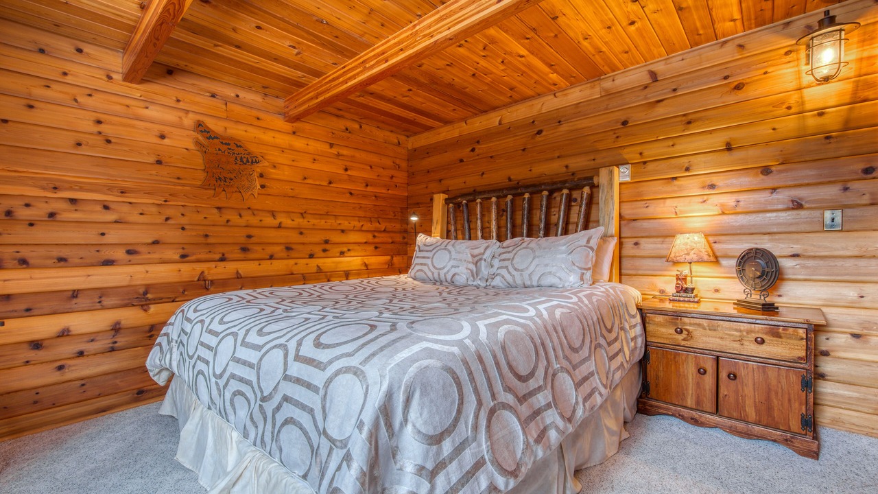 Photo of Bedroom in East Kootenay