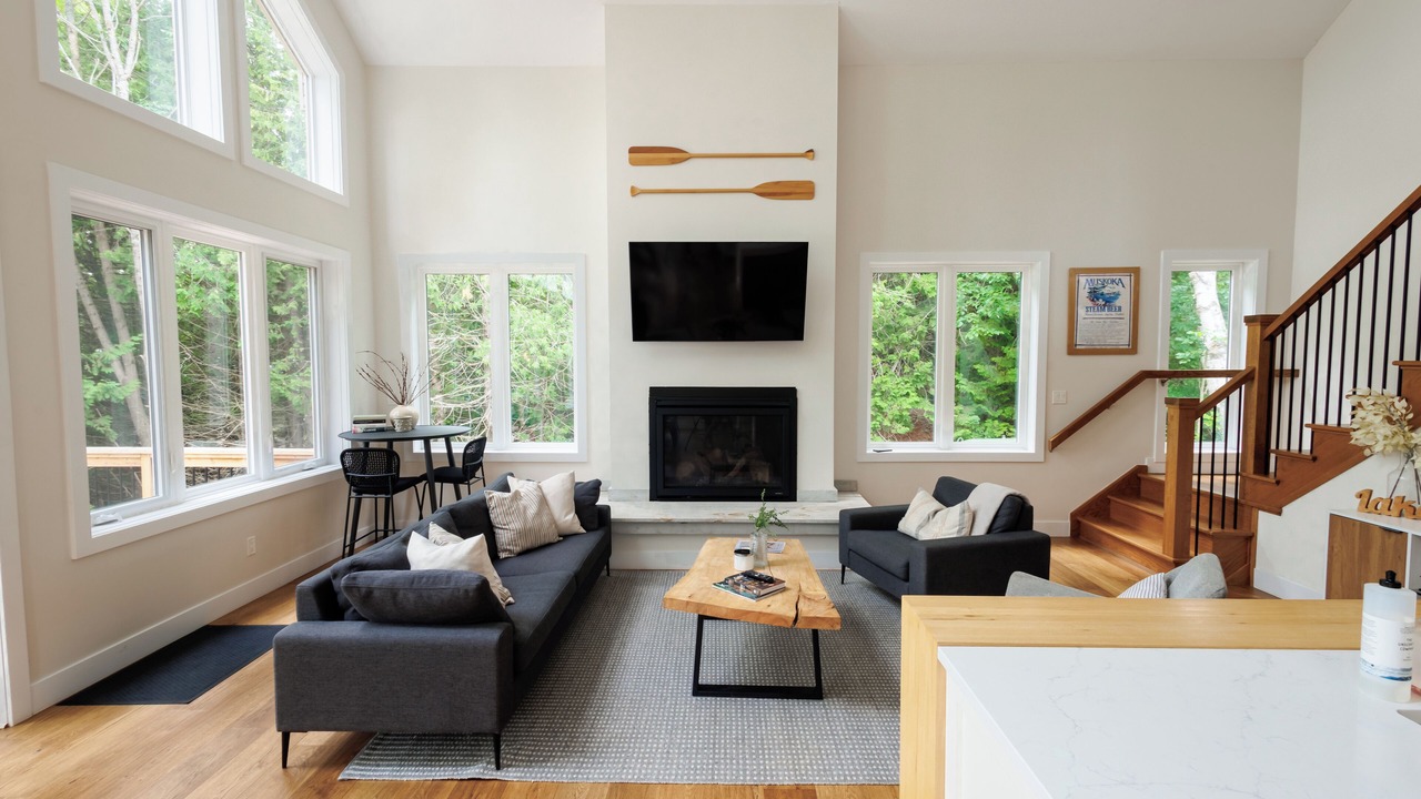 Photo of Livingroom in Utterson