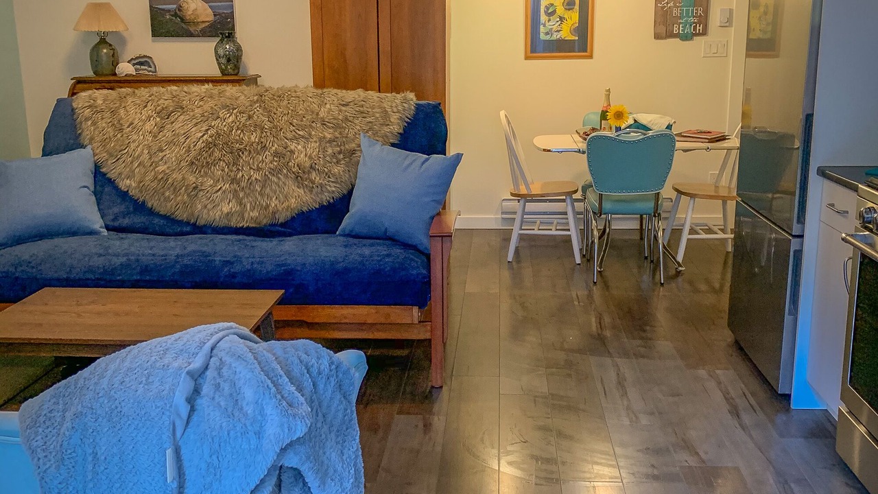 Photo of Livingroom in Comox