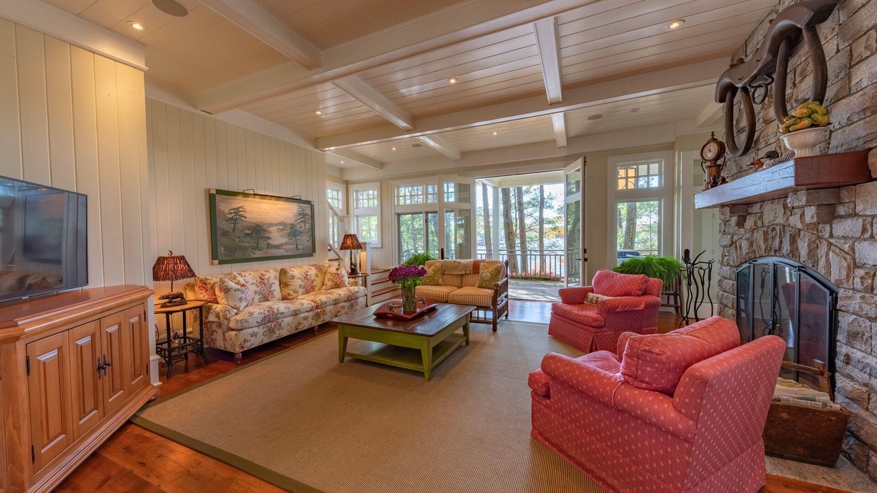 Photo of Bedroom in Muskoka Lakes
