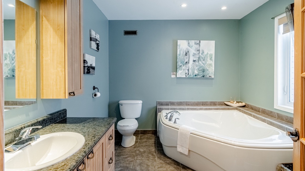 Photo of Bathroom in Petite-Riviere-Saint-Francois
