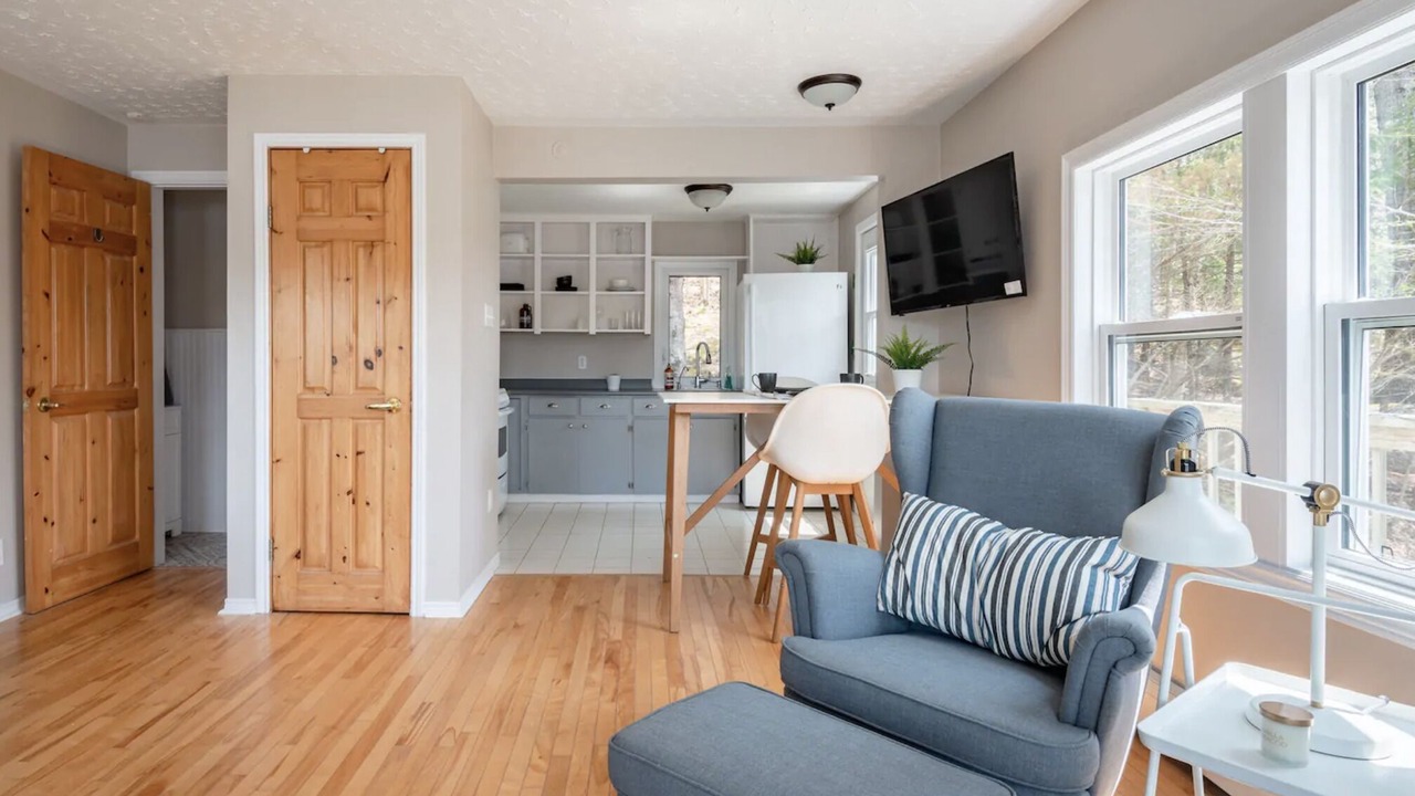 Photo of Livingroom in Halifax County