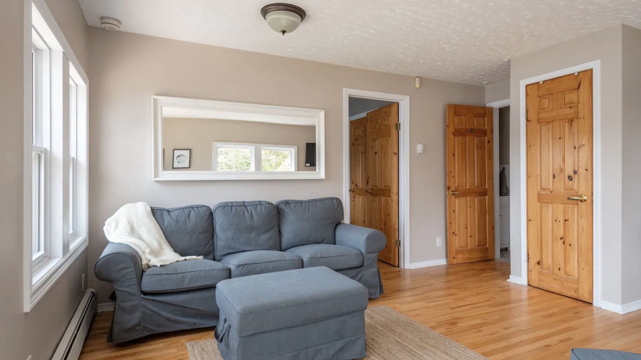 Photo of Livingroom in Halifax County