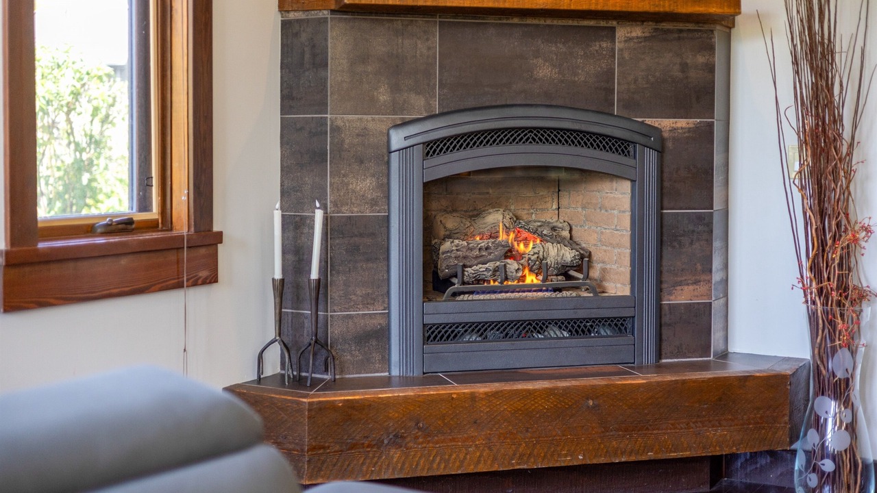 Photo of Livingroom in East Kootenay