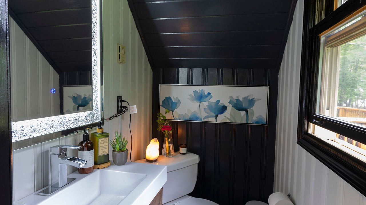 Photo of Bathroom in Maugerville