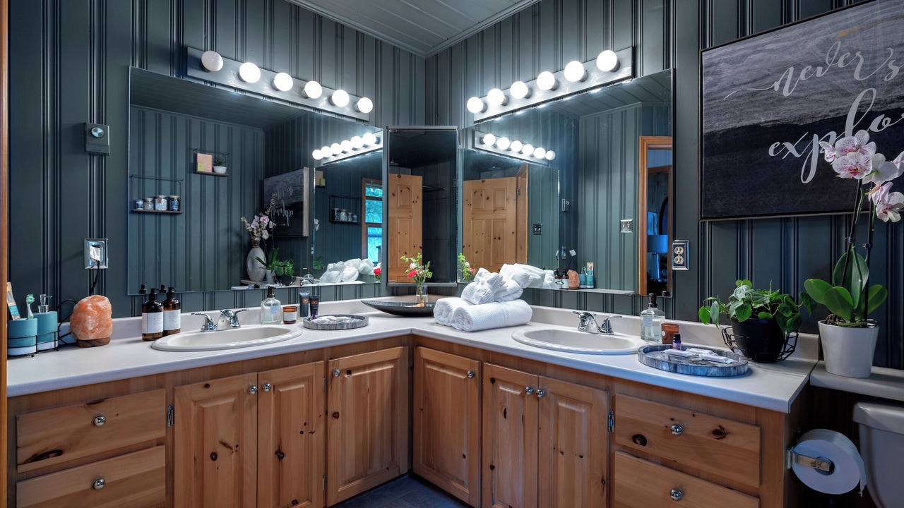 Photo of Bathroom in Maugerville
